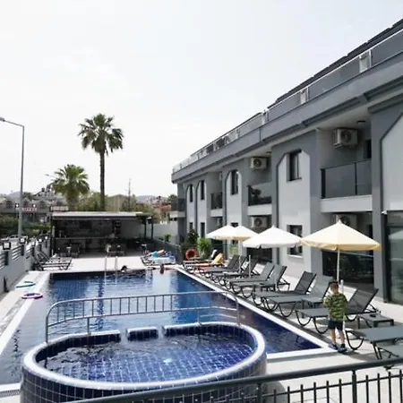 Ozturk Hotel apartamentowy Marmaris